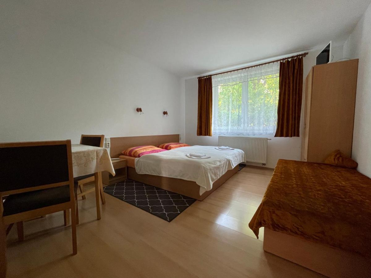 Privat Hotos Liptovsky Mikulas Exterior foto